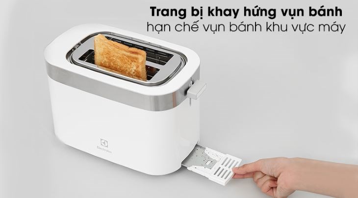 Máy nướng bánh mì Electrolux E2TS1-100W có trang bị khay hứng vụn bánh mì giữ vệ sinh khu vực nướng sạch sẽ