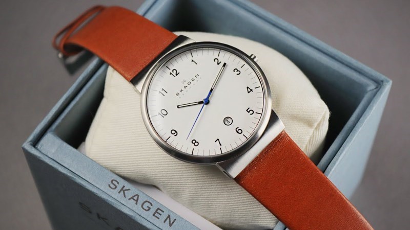 Hộp đựng của đồng hồ Skagen chính hãng thường có thiết kế xinh xắn và sang trọng