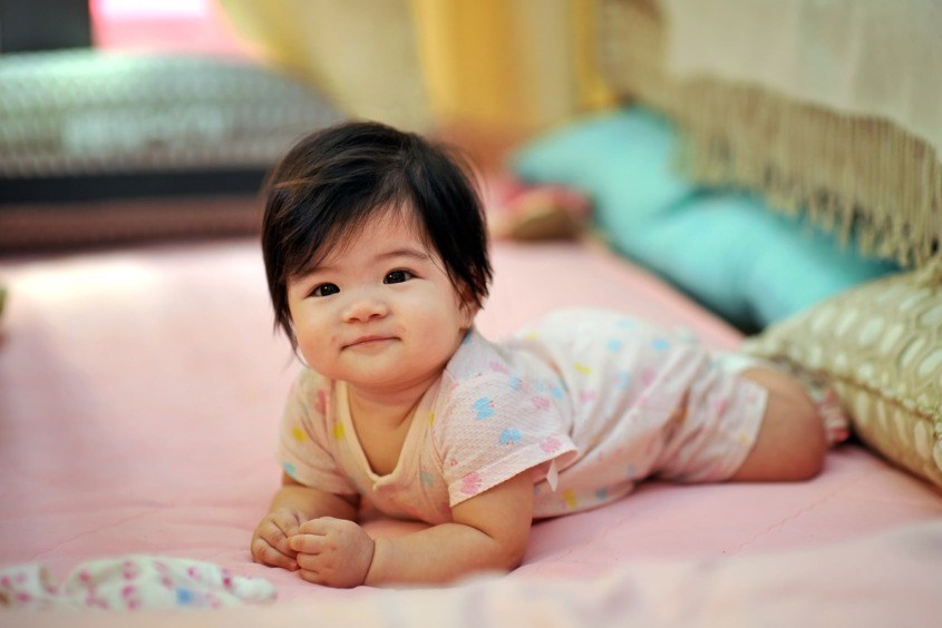 Gợi ý kiểu tóc cho bé gái sơ sinh