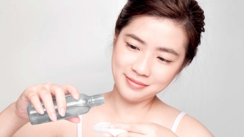 7 bước toner giúp mang lại làn da sáng và ngậm nước