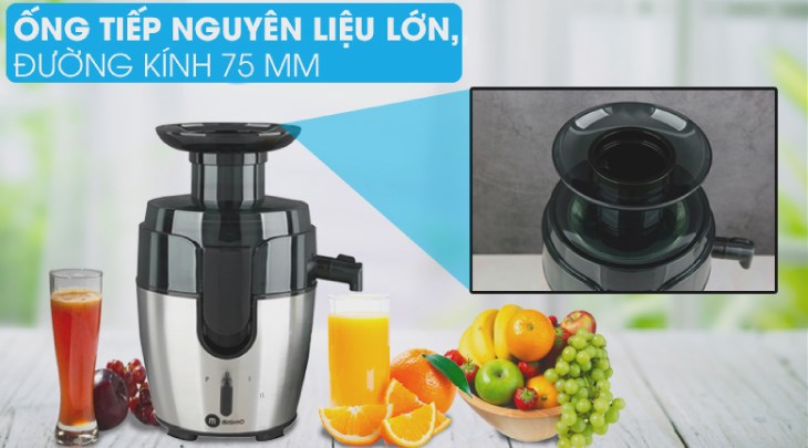 Bạn nên cắt nguyên liệu vừa với miệng tiếp nguyên liệu của máy xay ép đa năng Mishio MK-197