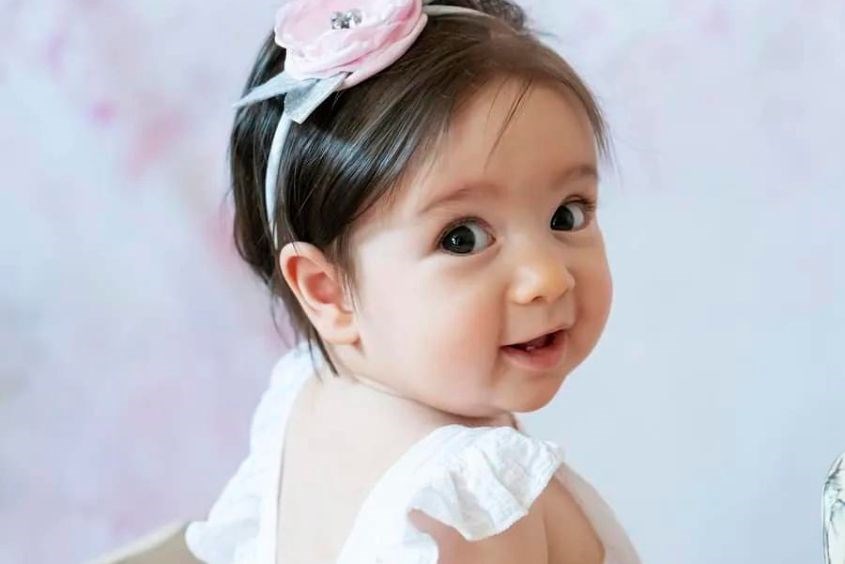 Mẫu tóc pixie cho bé gái đáng yêu