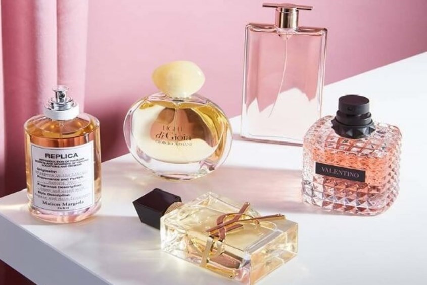 Nước hoa rất thích hợp để làm quà 20/10 cho cô giáo