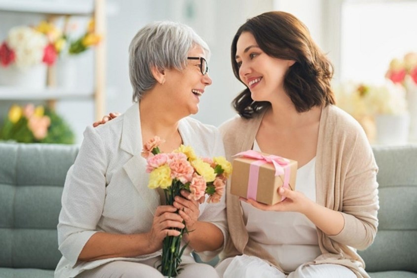 Ngày 20/10 rất có ý nghĩa với người phụ nữ Việt Nam Tặng quà 20/10 cho mẹ để gia tăng tình cảm