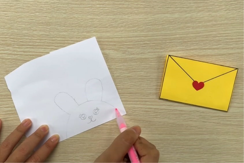 Chọn họa tiết yêu thích cho thiệp 20/10 thêm sinh động