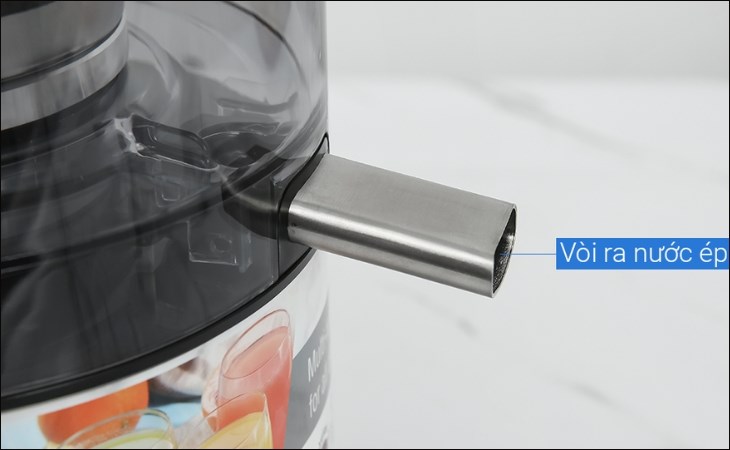 Vòi ra nước ép của máy xay đa năng Panasonic MJ-CB800SRA có thiết kế chống nhỏ giọt, ngăn không cho nước ép rỉ ra ngoài gây mất vệ sinh