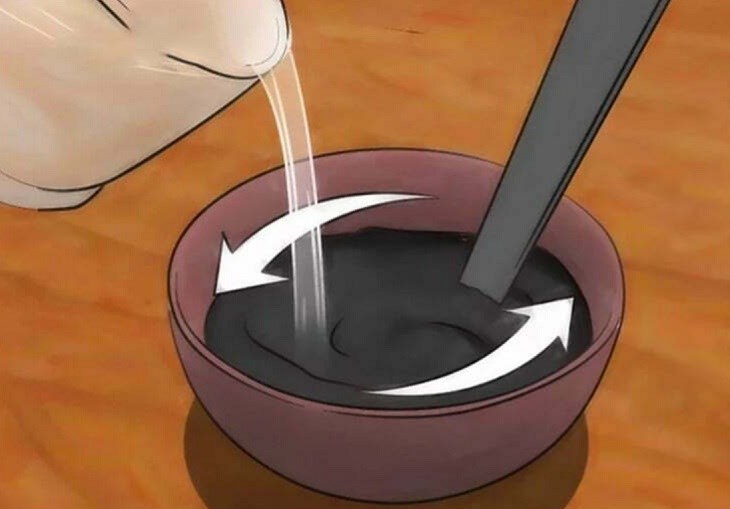 Dissolve the clothing dye and salt in a small bowl containing warm water