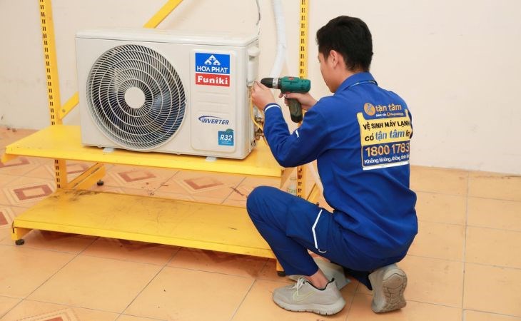 Tận Tâm cung cấp dịch vụ vệ sinh máy lạnh uy tín