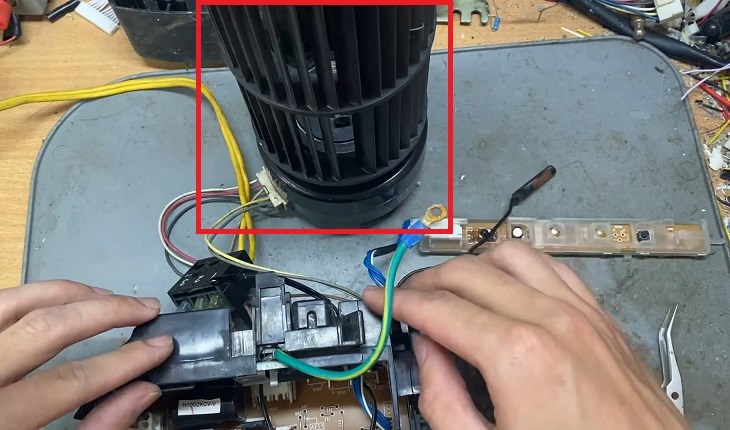 Kiểm tra và sửa chữa bộ phận quạt dàn lạnh của máy lạnh Toshiba