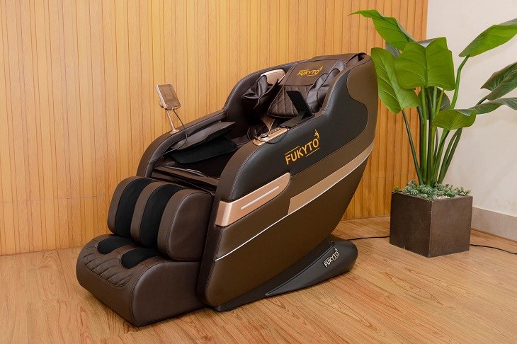 Ghế massage Fukyto sở hữu 18 chương trình massage tự động toàn thân, đem lại hiệu quả massage tốt nhất cho người dùng