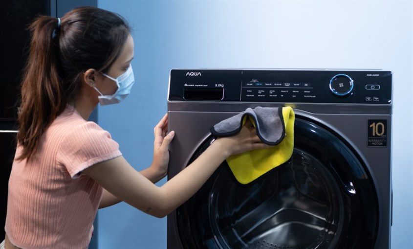 Máy giặt nên được hong khô và vệ sinh định kỳ sau khi sử dụng 