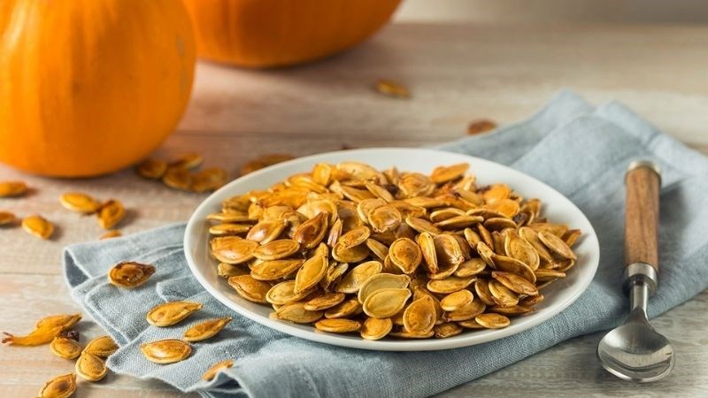 Hạt bí ngô chứa chất đạm và nhiều chất dinh dưỡng khác