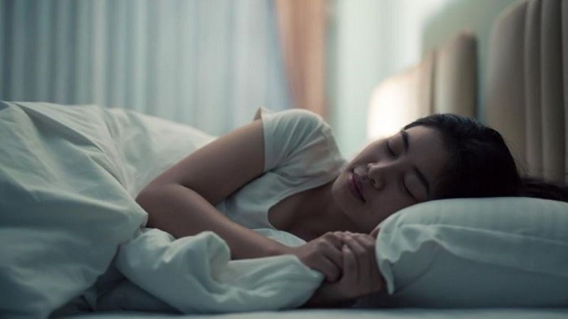 Một căn phòng tối, yên tĩnh với nhiệt độ thích hợp cùng chiếc giường êm ái là điều kiện có được giấc ngủ ngon