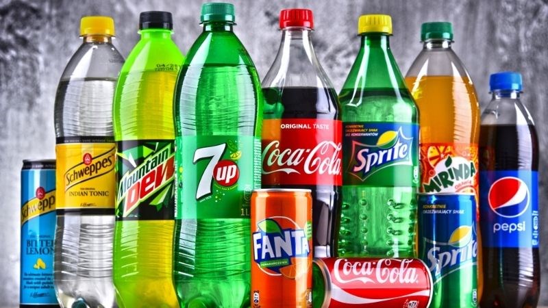 Nước uống có gas có thể gây ảnh hưởng đến việc tiết sữa mẹ