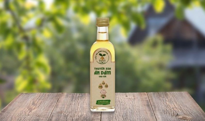 Dầu mè Thuyền Xưa ăn dặm cho bé chai 65 ml (từ 6 tháng) Dầu mè Thuyền Xưa ăn dặm cho bé chai 65 ml (từ 6 tháng)