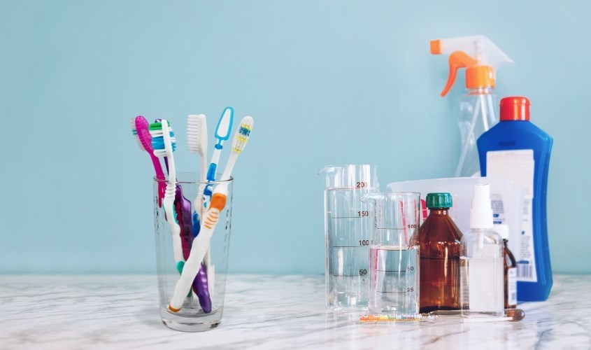 Bảo quản bàn chải cho bé ở nơi thoáng mát, tránh ẩm ướt