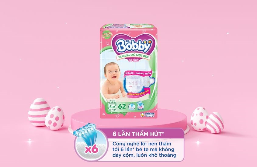 Tã quần mới Bobby có khả năng chống tràn hiệu quả giúp bé thoải mái cả ngày