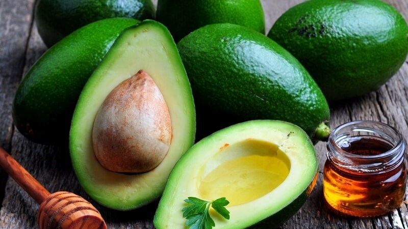 Mặt nạ bơ giúp bạn sở hữu một làn da mềm mịn
