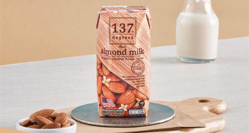 Lốc 3 hộp sữa hạt hạnh nhân truyền thống 137 Degrees 180 ml (từ 1 tuổi)