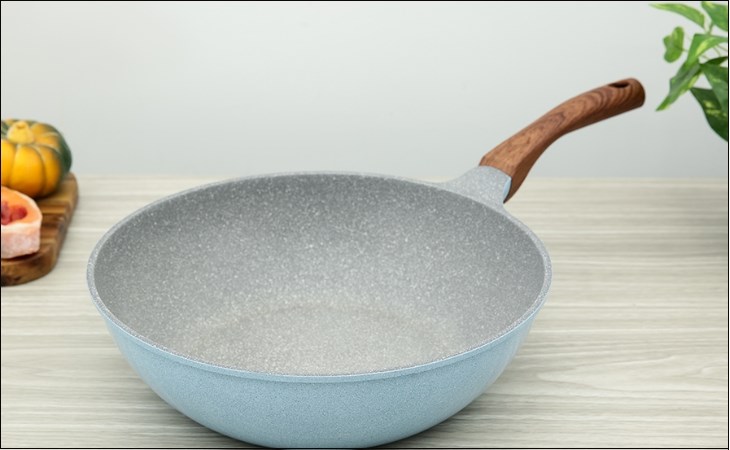 Chảo nhôm sâu chống dính vân đá đáy từ 30 cm Green Cook GCP22-30IH hiện đang được bán với giá 539.000 đồng tại Điện máy XANH (giá được cập nhật vào tháng 09.2023, có thể thay đổi theo thời gian