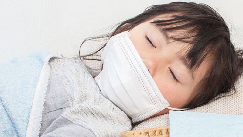 Trẻ cần được cách ly để tránh lây nhiễm cho những người xung quanh