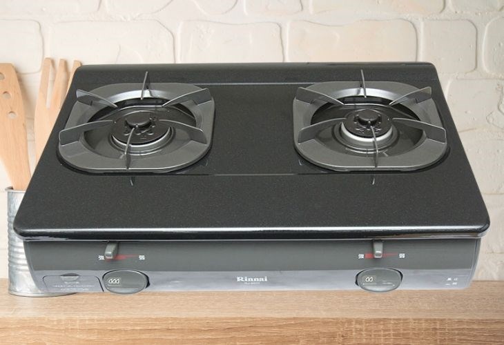 Bếp ga đôi Rinnai RJ-8600FE có giá bán 5.810.000 VNĐ (cập nhật 09/2023, giá có thể thay đổi theo thời gian), phù hợp với nhiều phân khúc người dùng
