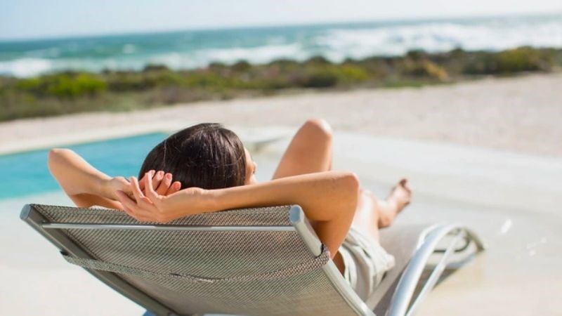 Ánh nắng là nguồn cung cấp vitamin D chủ yếu cho cơ thể con người