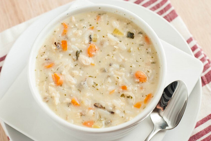 Cháo cua hạt sen cho bé ăn dặm siêu hấp dẫn