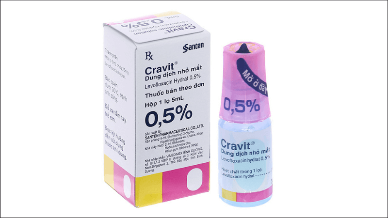 Dung dịch nhỏ mắt Cravit 0.5% chứa kháng sinh được dùng điều trị đau mắt đỏ, viêm bờ mi, viêm túi khí, lẹo (chắp), viêm kết mạc, viêm giác mạc