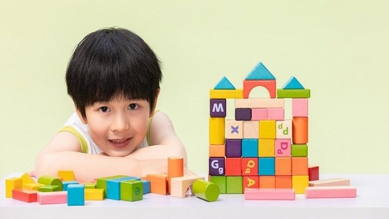 Trẻ em c&oacute; thể mắc bệnh khi gi&aacute;n tiếp tiếp x&uacute;c vật liệu của người nhiễm bệnh