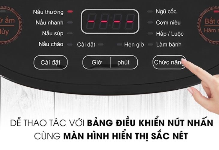 Nồi cơm điện tử AVA 1.8 lít TP40-CT01E có màn hình hiển thị dễ sử dụng