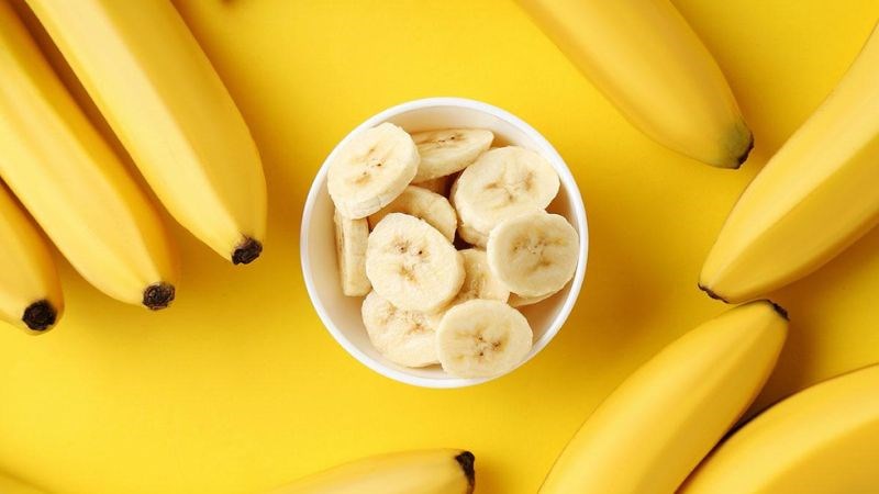 Chuối tốt cho người bị đau khớp do chứa kali, magie và vitamin C