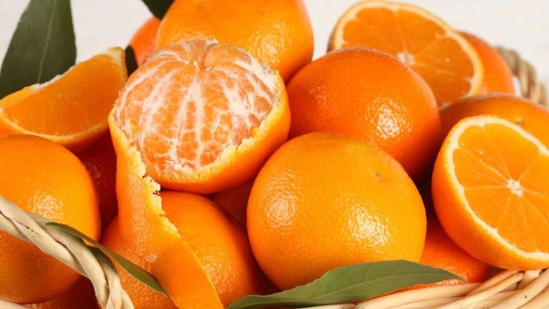 Cam, quýt bổ sung vitamin C, canxi và kali hỗ trợ điều trị bệnh xương khớp