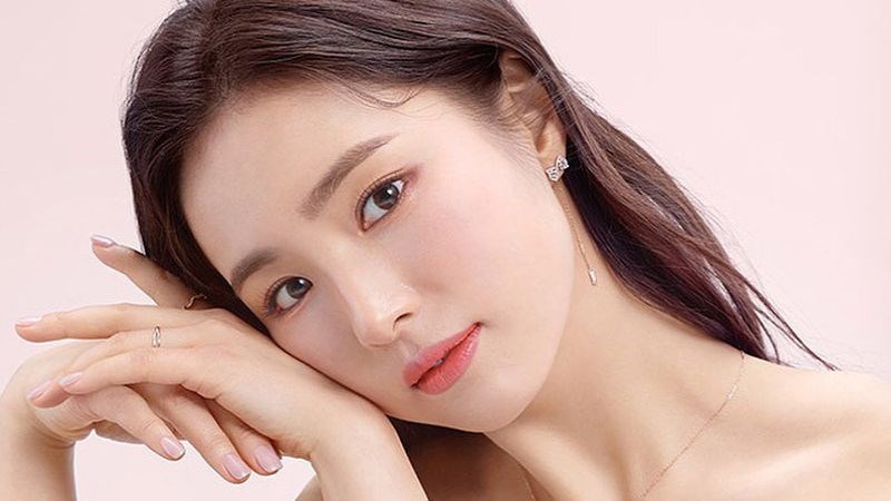Mặt nạ vitamin C ức chế tăng sinh melanin, làm sáng da