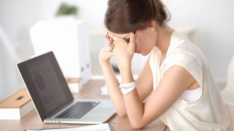 Hạn chế làm việc trong thời gian dài để bảo vệ đôi mắt của bạn