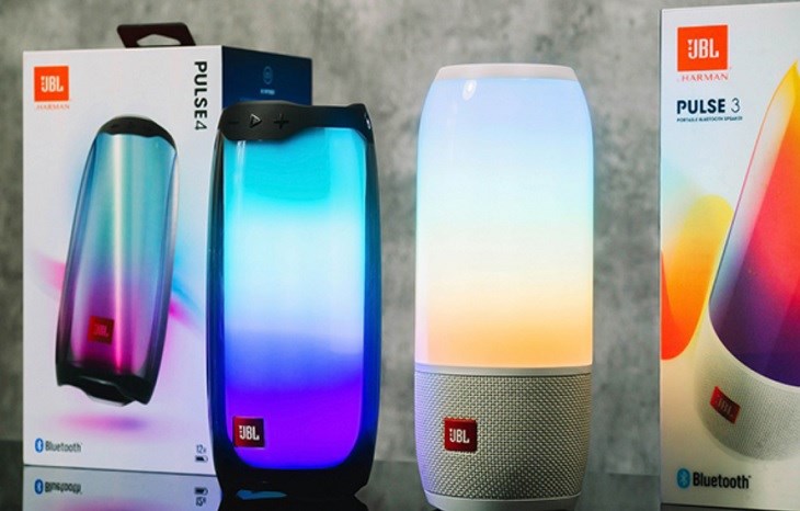 Loa JBL Pulse 4 có giá mắc hơn so với loa JBL Pulse 3