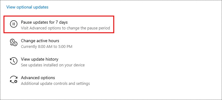 Bạn chọn Pause Updates để tắt Windows Update