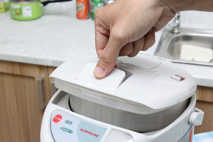 Lắp đặt máy nơi khô ráo, tránh để quá sát bếp hoặc khu vực ẩm ướt, dễ gây cháy nổ