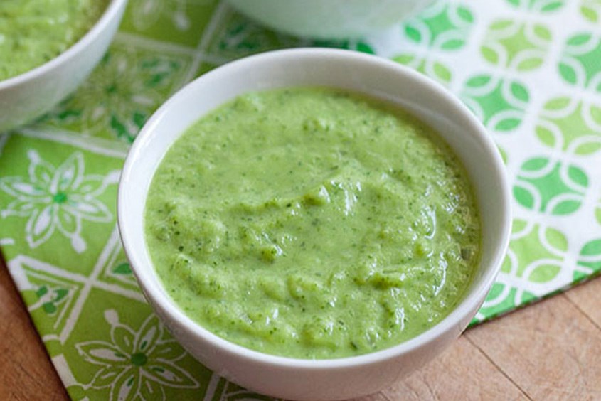 Mách mẹ cách nấu cháo thịt heo rau muống cho bé