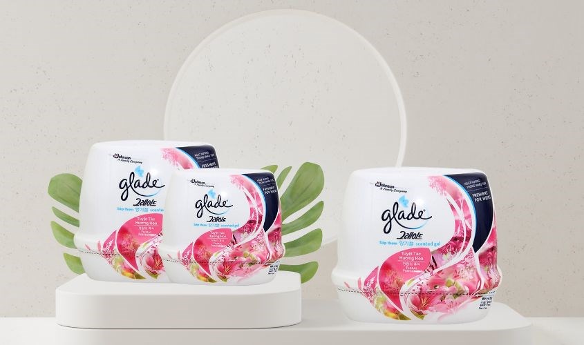 Sáp thơm Glade hương cỏ hoa