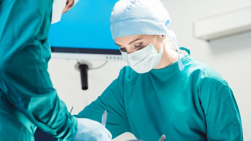 Phương pháp mổ rò hậu môn phụ thuộc vào vị trí và tính chất của lỗ rò