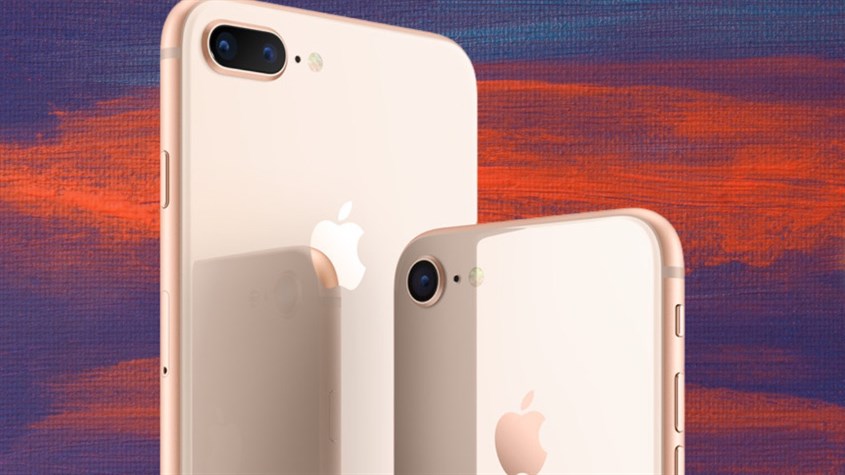 iPhone 8 và iPhone 8 Plus là dòng sản phẩm gây ấn tượng với mặt lưng phủ kính sang trọng