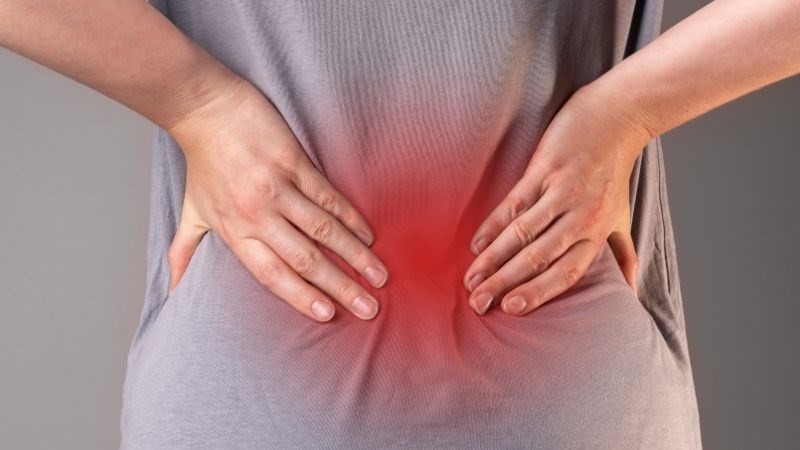 Stress có thể gây đau lưng cấp tính và mạn tính