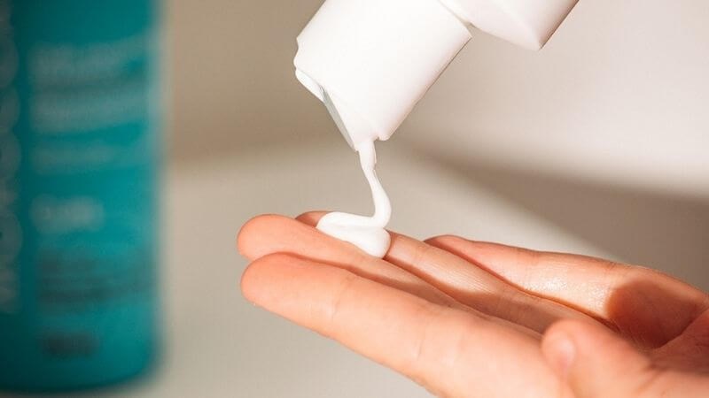 Bạn nên lựa chọn các sản phẩm chăm sóc tóc phù hợp với bản thân