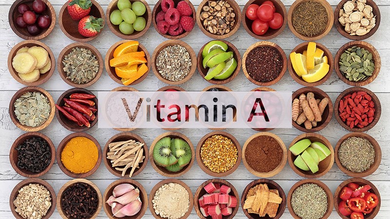 Vitamin A được bổ sung từ nguồn thực phẩm của cả động vật và thực vật Vitamin A được bổ sung từ nguồn thực phẩm của cả động vật và thực vật
