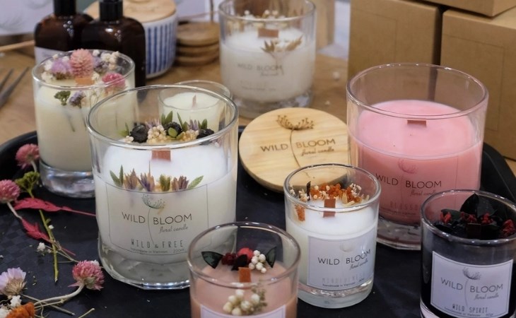 Bạn nên chọn nến không có hương liệu độc hại nhằm bảo vệ sức khỏe khi sử dụng