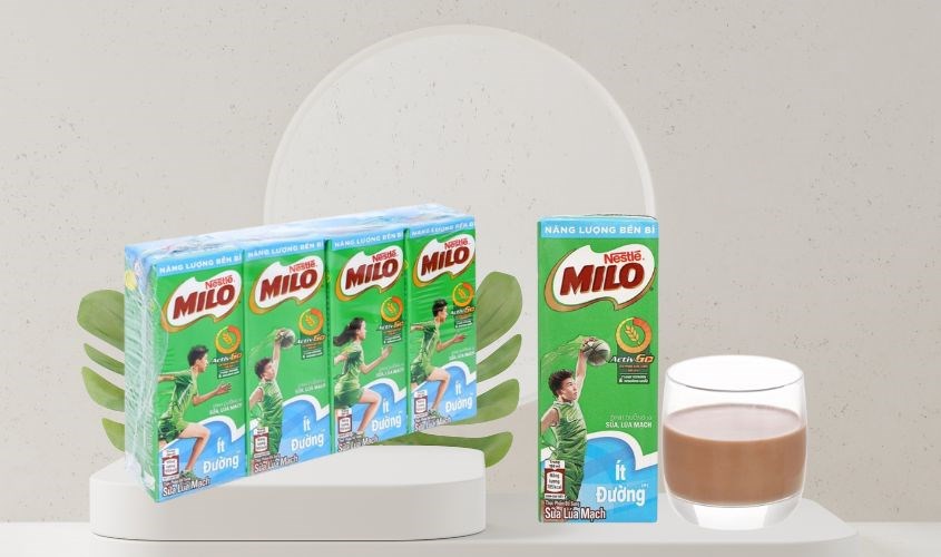 Lốc 4 hộp thức uống lúa mạch Nestlé Milo ít đường 180 ml (từ 2 tuổi) Lốc 4 hộp thức uống lúa mạch Nestlé Milo ít đường 180 ml (từ 2 tuổi)