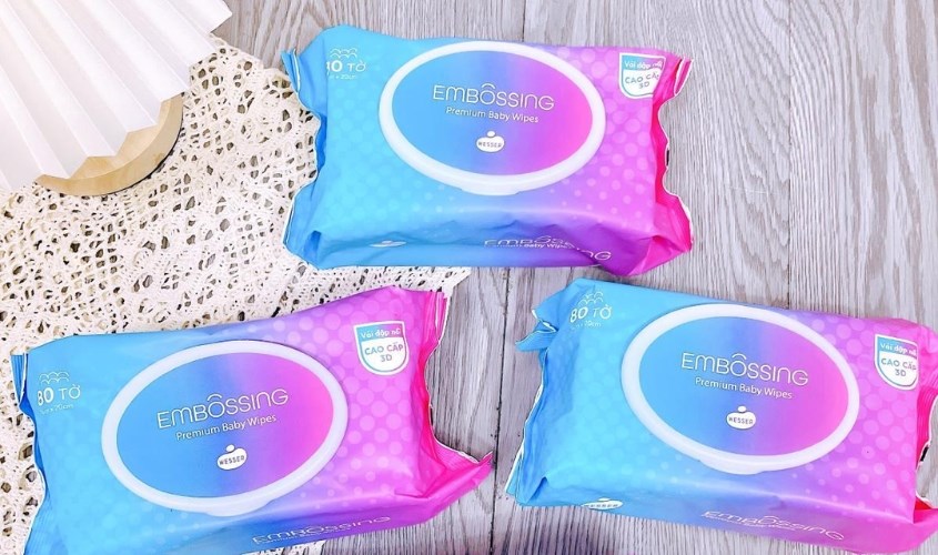 Khăn ướt Wesser dập nổi không mùi gói 80 miếng