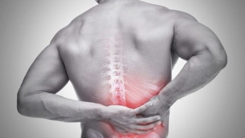 Triệu chứng của viêm thận bể thận có thể xuất hiện là đau hông lưng