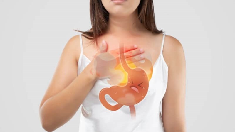 Trào ngược dạ dày thực quản là một nguyên nhân gây viêm thực quản